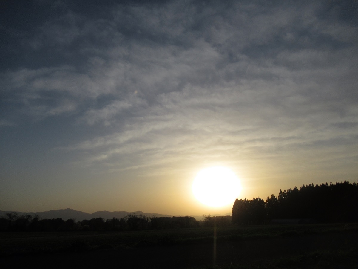 月山高原の夕日