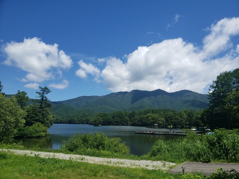 夏の曽原湖