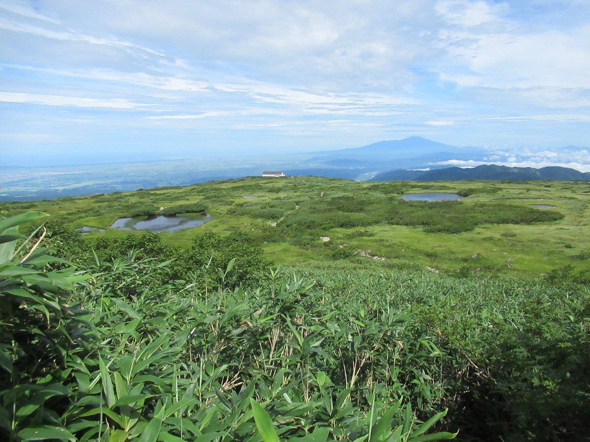 月山